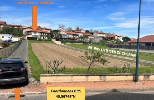 Lezigneux House | Le Perron