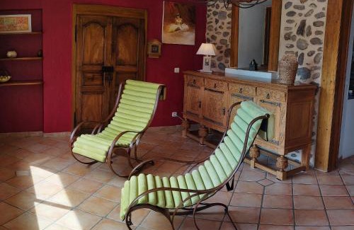 Vaumeilh Hotel | Le Petit Caboulot en pleine nature