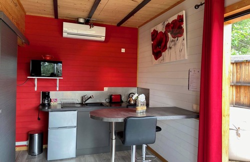 Les Assions Ski Chalet | Le Petit lodge des amoureux, intimate country cottage