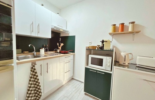 Margny-les-Compiegne Apartment | Le Petit Margny by Your Sweet Loc