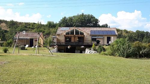 Trescleoux Bed & Breakfast | Le petit nid douillet