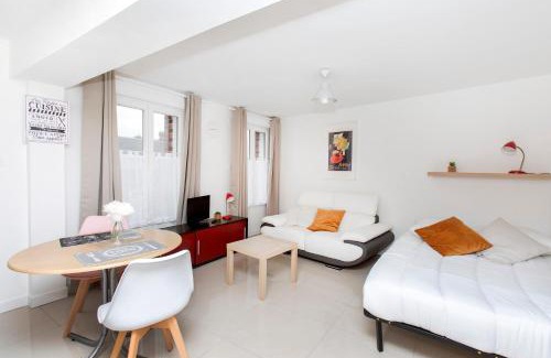 Brionne Apartment | Le Petit Pont - Charmant Studio à Brionne