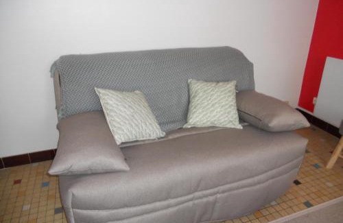 Saint-Romain-sur-Cher House | LE PETIT SARMENTIN