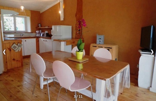 Estibeaux House | Le Pied à Terre – Cosy Holiday Home with Pool and Pyrenees View in Estibeaux