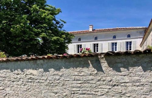 Verrieres House | Le Pigeonnier Gite