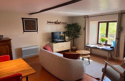 Beaulieu-sur-Sonnette House | Le Plantier2