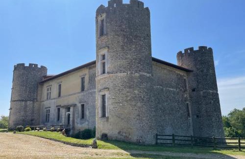 Saint-Martin-de-Hinx House | LE POUY
