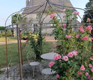 Saint-Quentin-les-Anges House | Le Prieuré des Anges
