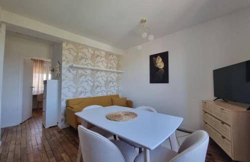 Bruz Apartment | Le Reflet Papillon by Madame Conciergerie