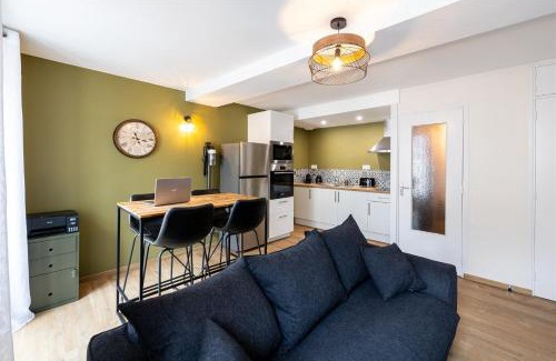 Laval Apartment | Le Rennes - Bel appartement tout confort plein centre