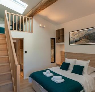 Notre-Dame-de-Londres House | Le Repaire du Pic, gîte de charme 3 étoiles