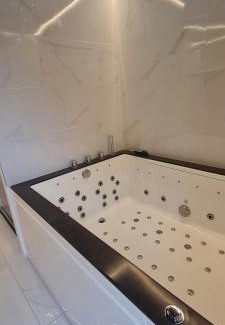Cormeilles-en-Vexin Hotel | Le Sainte Jeanne
