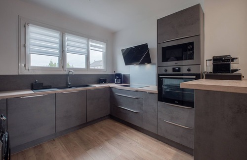 Laval Apartment | Le Solférino - Balcon - Parking - Wifi