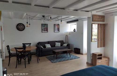 Brehand Apartment | Le studio 22