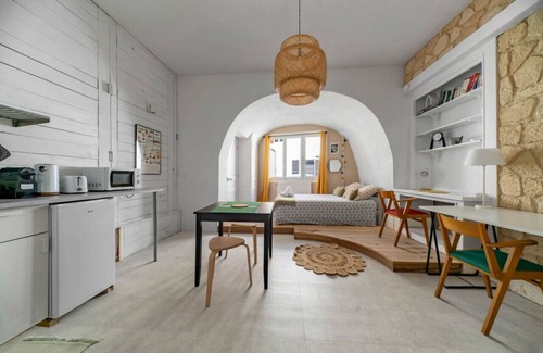 Cusset Apartment | Le Studio des Moulins in the heart of town