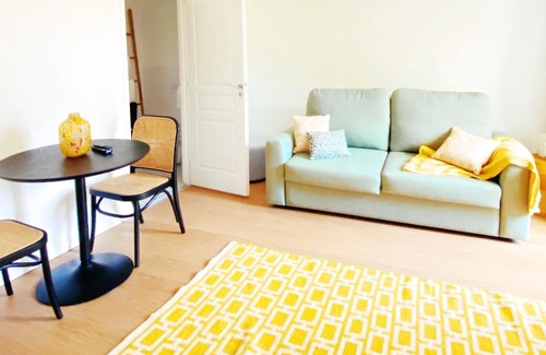 Deols Apartment | Le Studio Design ⸱ Stationnement gratuit ⸱ Fibre