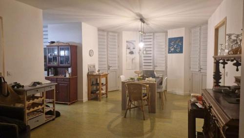Moutiers House | Le Toit Vert
