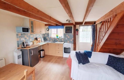 Boffles Apartment | Le Tournesol - Charming 1 bedroom French Cottage