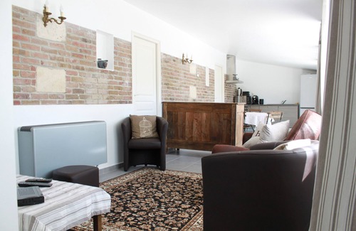 Saint-Pierre-Aigle Apartment | Le Translon