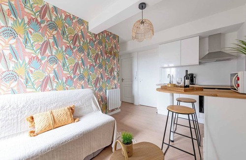 Mazamet Apartment | Le Tropical: renovated T2 Cosy and colorful atmosphere