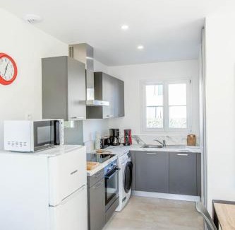 Les Mathes House | LE VAISSEAU Maison avec piscine/parking/wifi/plages 5kms