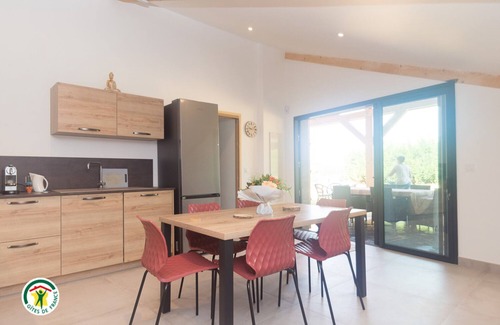 Chatte Bed & Breakfast | Le Val Des Sens