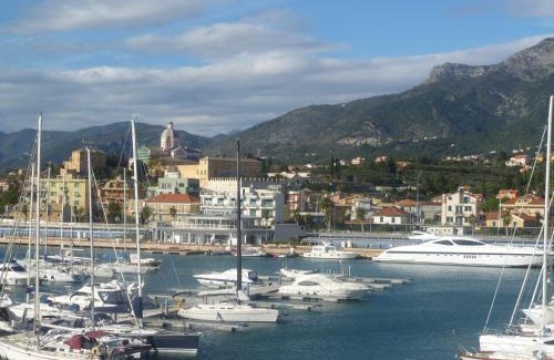 Pietra Ligure Boat Rental | Le Vele Residence Sailing Boat