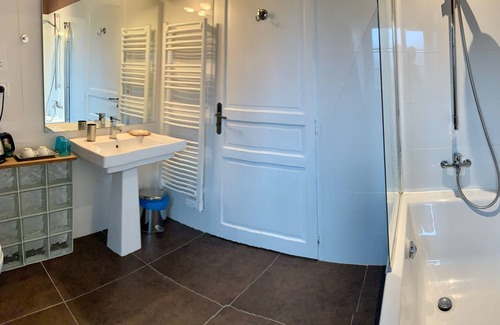 Colombiers Bed & Breakfast | Le Verger - Le Plessis