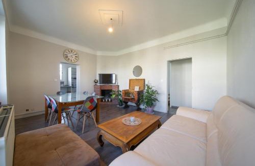 Aureilhan Apartment | LE VIEUX MOULIN