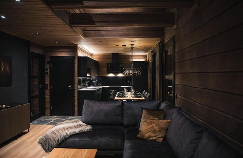 Sirkka Ski Chalet | Le-Villa Black
