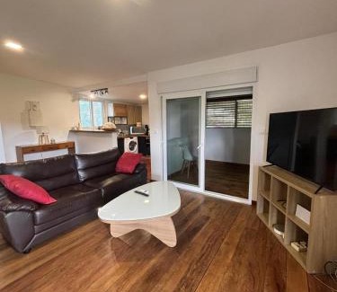 Mamoudzou Apartment | Le voyageur Appartement T3 sans coupure d'eau Kawéni