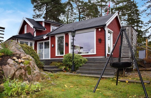 Sarpsborg House | Leave everyday life behind you in this vacation home in family-friendly Høysand.