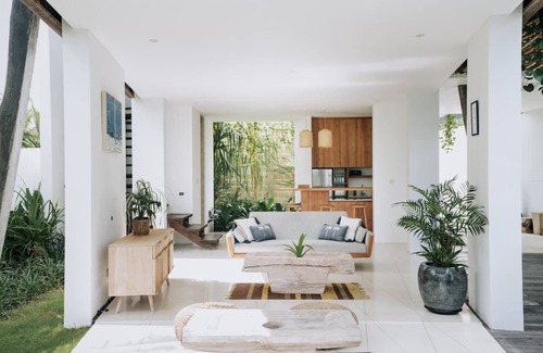 Mushroom Bay Villa | LeBAOH Villa - Lembongan Island - 4 bedroom Private Villa