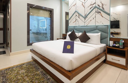 Karnal Hotel | Leela Grande Hotel