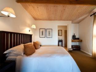 Paterson Cabin | Leeuwenbosch Shearers Lodge - Amakhala Game Reserve