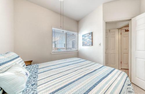 Corpus Christi Apartment | Leeward Isles 203