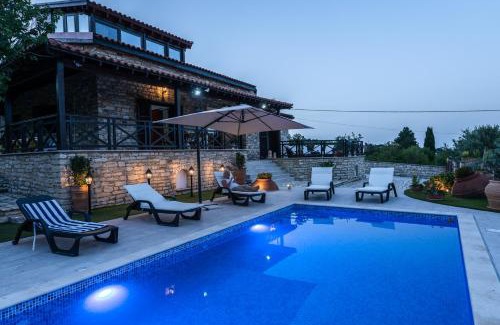 Kato Lefkara Ski Chalet | Lefkara Villa