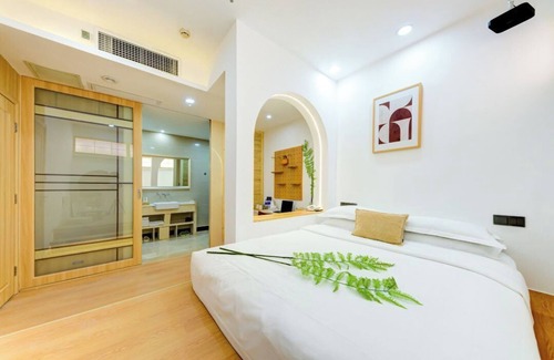 Zhuhai Gongbei Hotel | Left Bank Hotel Zhuhai Gongbei Port