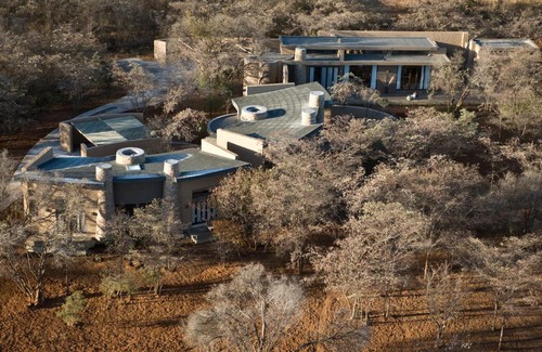 Mookgopong Cabin | Legend Golf and Safari Resort