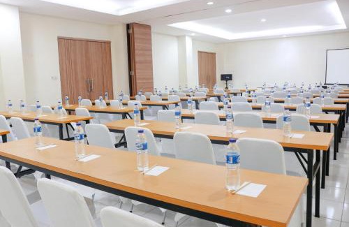 Ambon Hotel | LeGreen Suite Ratulangi