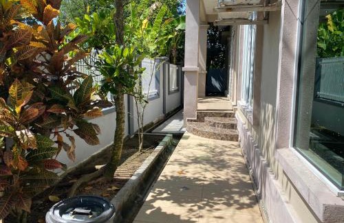 Kampung Lubok Ayer House | Leissa Homestay