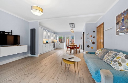 Leixlip House | Leixlip Contractor housing - sleeps 5
