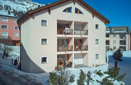 Silvaplana Apartment | Lejin 18