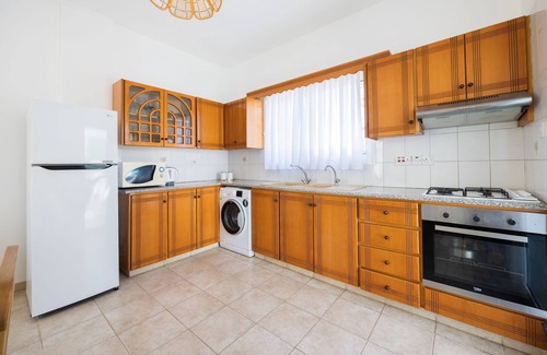 Argaka Villa | Lemon Grove Ena: Modern villa with private swimming pool set close to the beach in Argaka