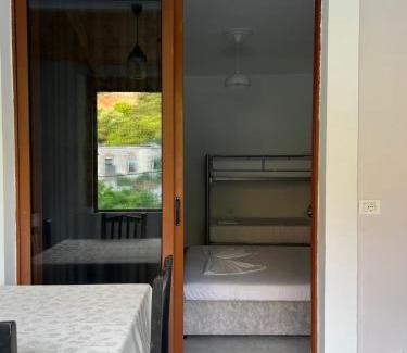 Borsh Apartment | Leone Guesthouses