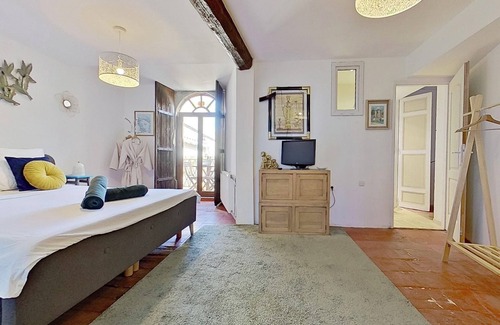 Luc-sur-Orbieu Bed & Breakfast | Les 2 Droles d'Oiseaux