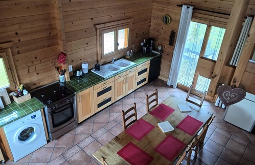 Foncine-le-Haut Ski Chalet | Les 7 Coeurs, cosy chalet in Val Foncine