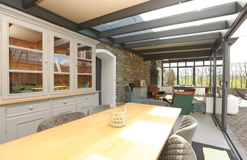 Libramont-Chevigny House | Les Balaux