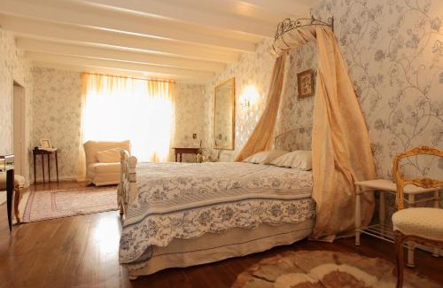Lachaise House | Les Belles Dormantes