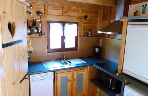 Vicdessos Apartment | Les Bordes de Paloumières: Discover this gite in the heart of Ariège Mountains.